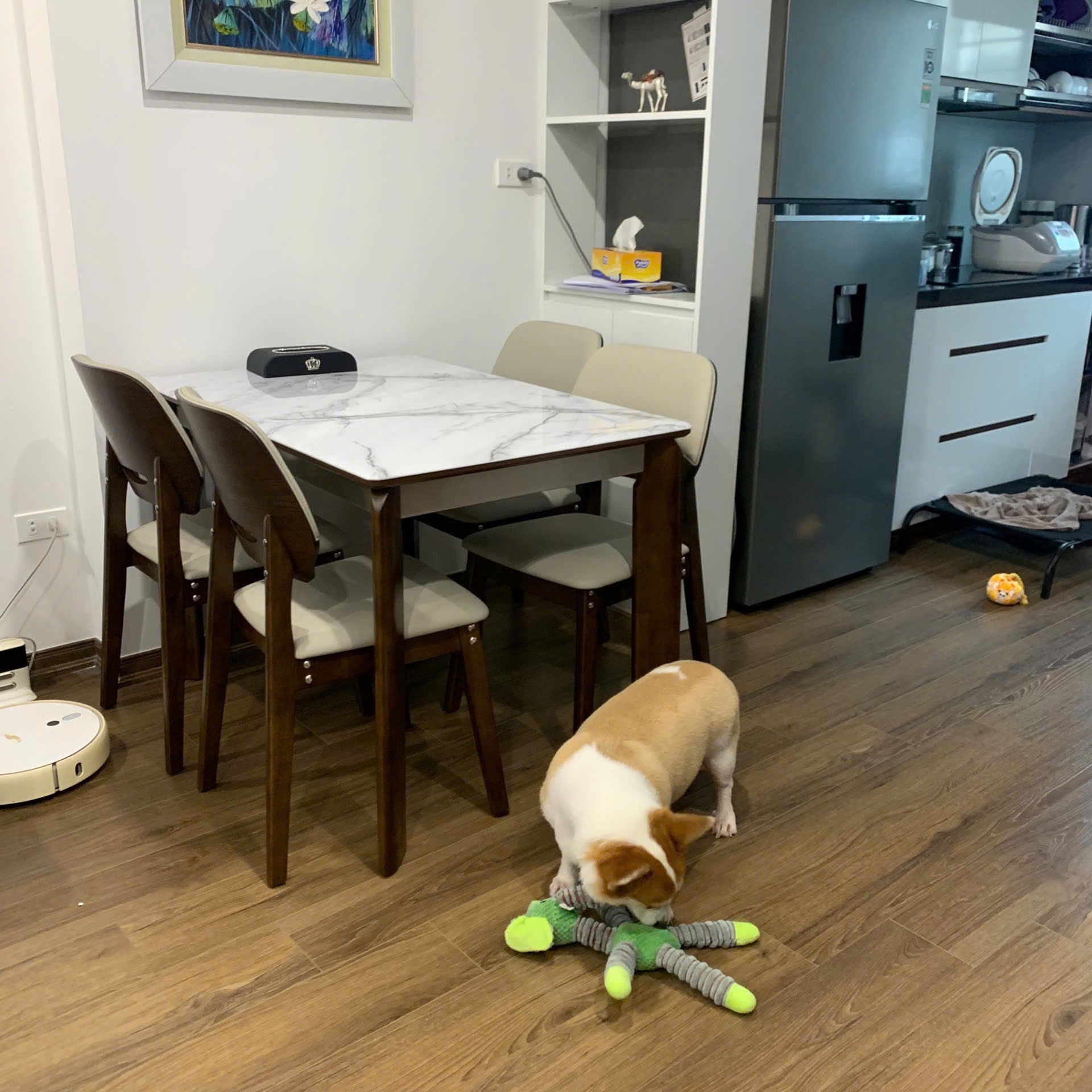 ERADO BÀN GIAO THÀNH CÔNG BỘ BÀN ĂN 4 GHẾ HIỆN ĐẠI CHO GIA ĐÌNH CHỊ HƯƠNG Ở DƯƠNG NỘI