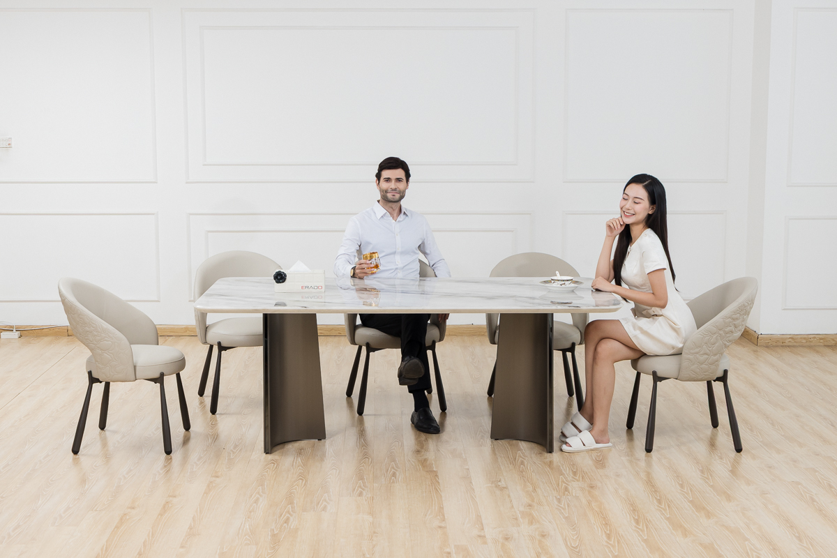 Bàn ăn mã 2464 - Tầm vóc 2m, vị thế gia chủ