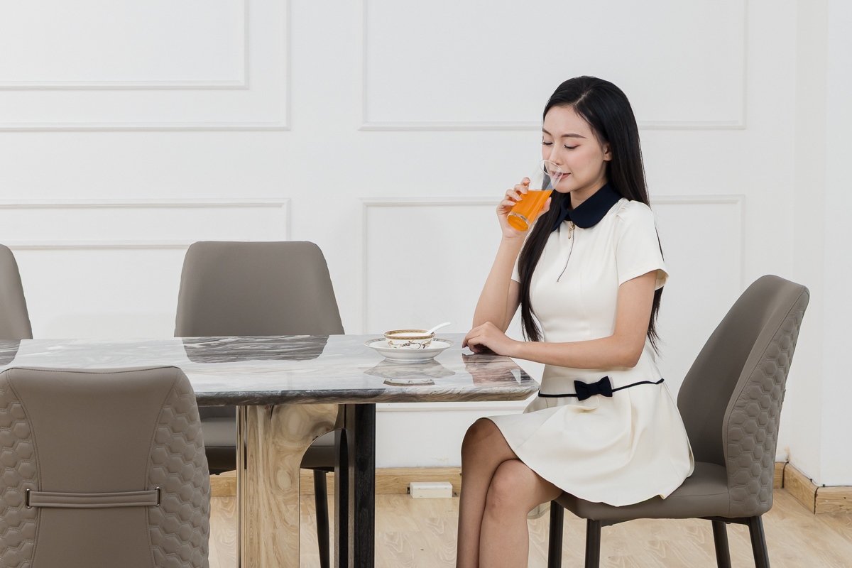 Bàn ăn mã MD112 - Chuẩn mực không gian