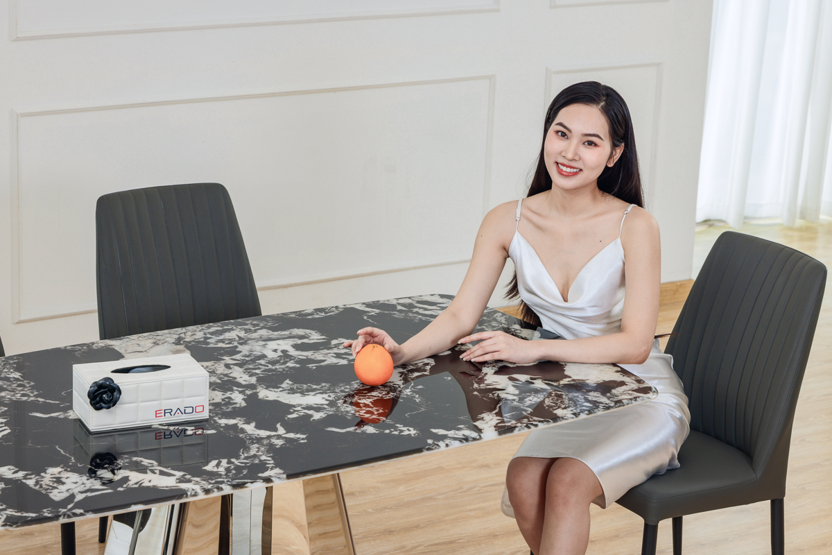 Bàn ghế ăn nhập khẩu mã D05