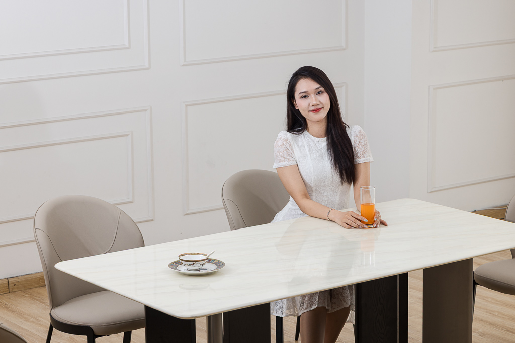 Bộ bàn ghế ăn mã DL100-1.8M