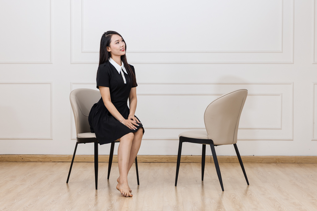 Ghế ăn mã Cara be