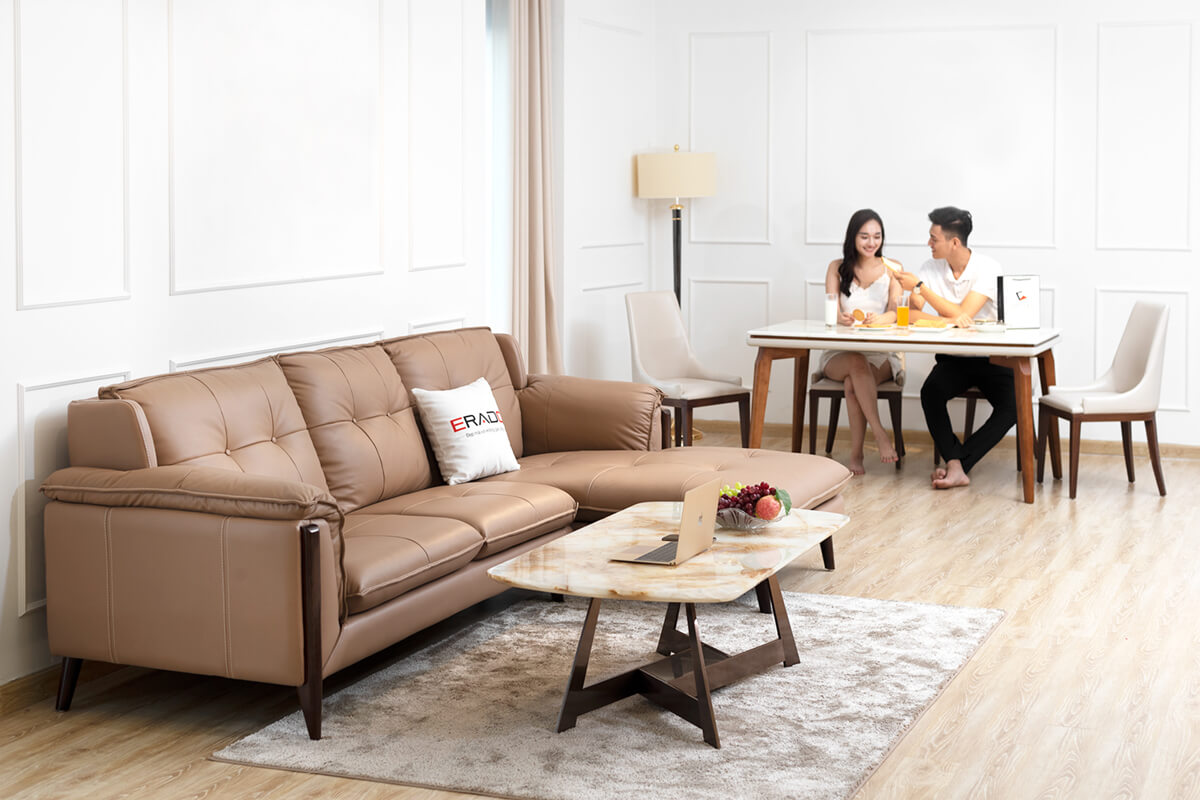 Bộ ghế sofa da phòng khách ERADO là lựa chọn tuyệt vời cho những ai muốn có một không gian sống thanh lịch và chất lượng. Với thiết kế hiện đại, chất lượng da cao cấp và độ bền vững chắc, sản phẩm này sẽ mang lại cho bạn cảm giác thoải mái và hài lòng khi sử dụng.