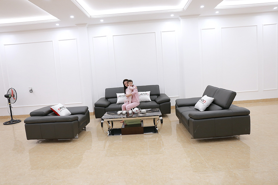 Thương hiệu nội thất ERADO bàn giao bộ sofa da thật Malaysia cho anh Pho