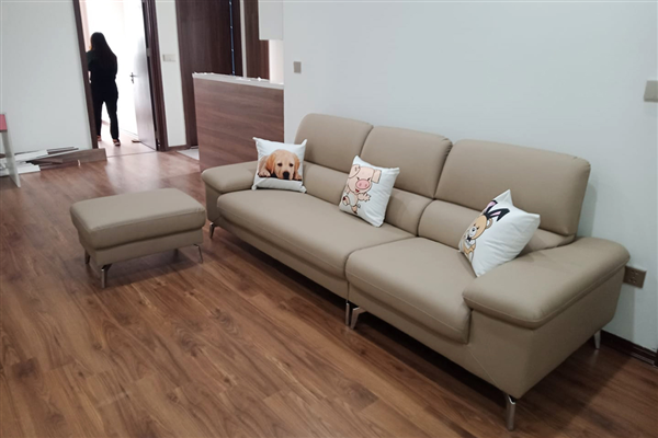 Anh Tâm ở Hà Đông đã chọn sofa da hạng sang để hoàn thiện không gian sống hiện đại