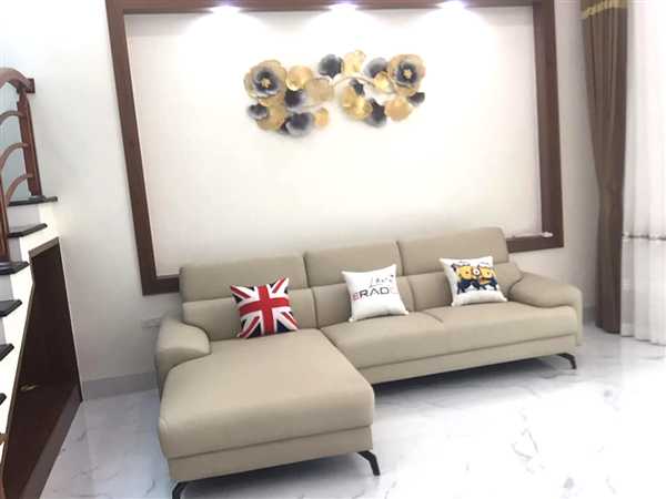 Chị Tiến ở Yên Bái rất hài lòng với sản phẩm sofa từ thương hiệu nội thất ERADO