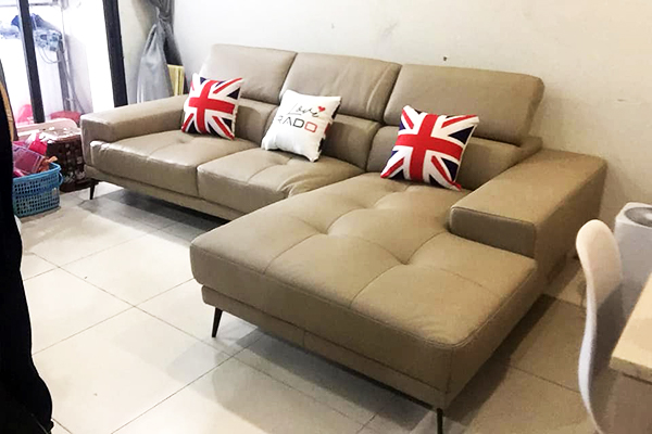 Anh Vũ rất hài lòng với bộ Sofa da thật Malaysia mua tại Nội thất Erado