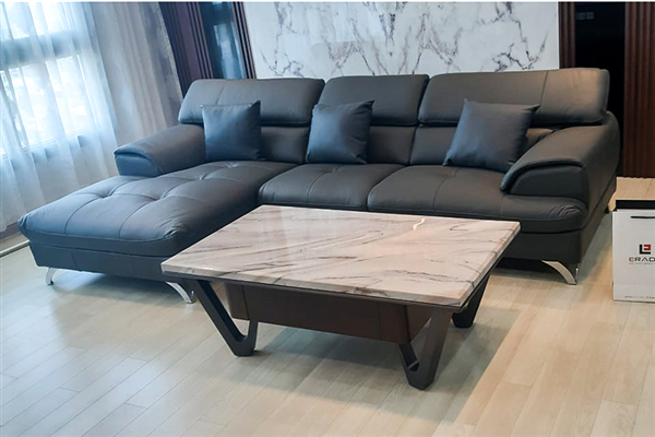 Chiêm ngưỡng bộ sofa da thật sang trọng của chị Cúc ở Tô Hiệu