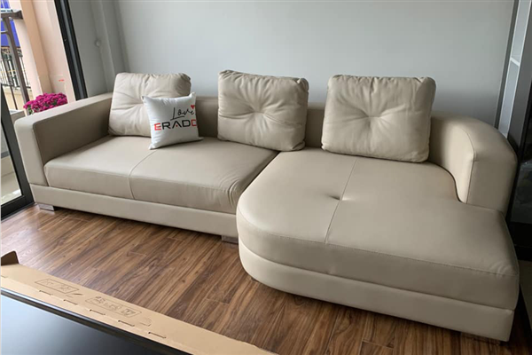 Chiêm ngưỡng vẻ đẹp tuyệt mỹ của sofa góc ERADO tại nhà chị Loan ở Long Biên