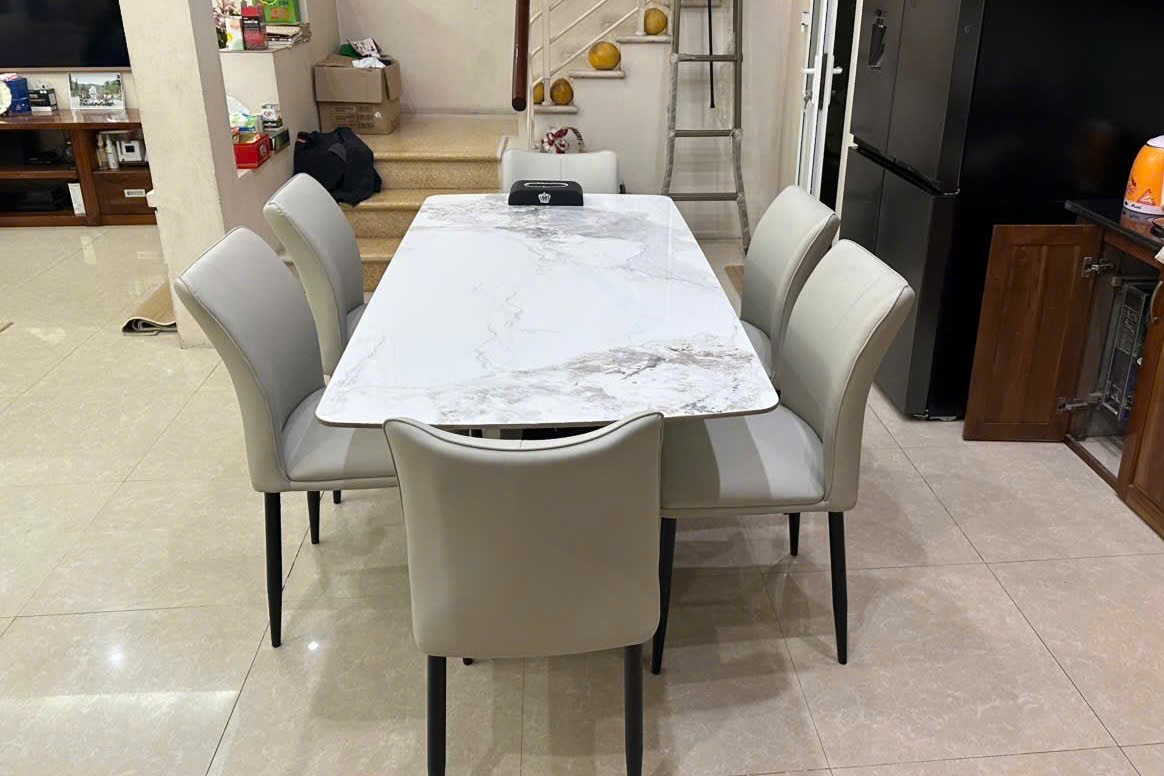 ERADO BÀN GIAO THÀNH CÔNG BỘ BÀN ĂN 6 GHẾ HIỆN ĐẠI CHO GIA ĐÌNH ANH THƯỞNG Ở PHƯƠNG CANH