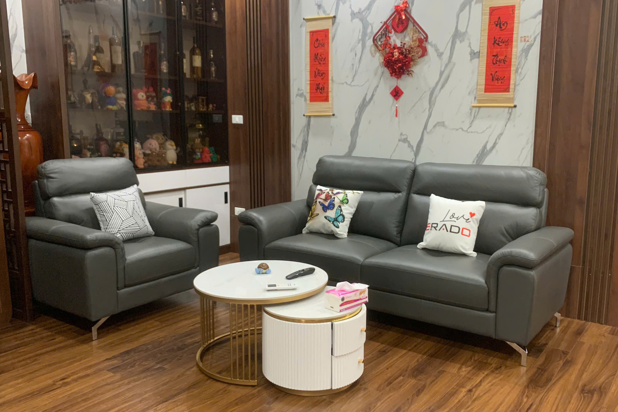 ERADO BÀN GIAO THÀNH CÔNG SOFA DA THẬT NHẬP KHẨU CHO GIA ĐÌNH ANH HUẾ Ở TÂN MAI