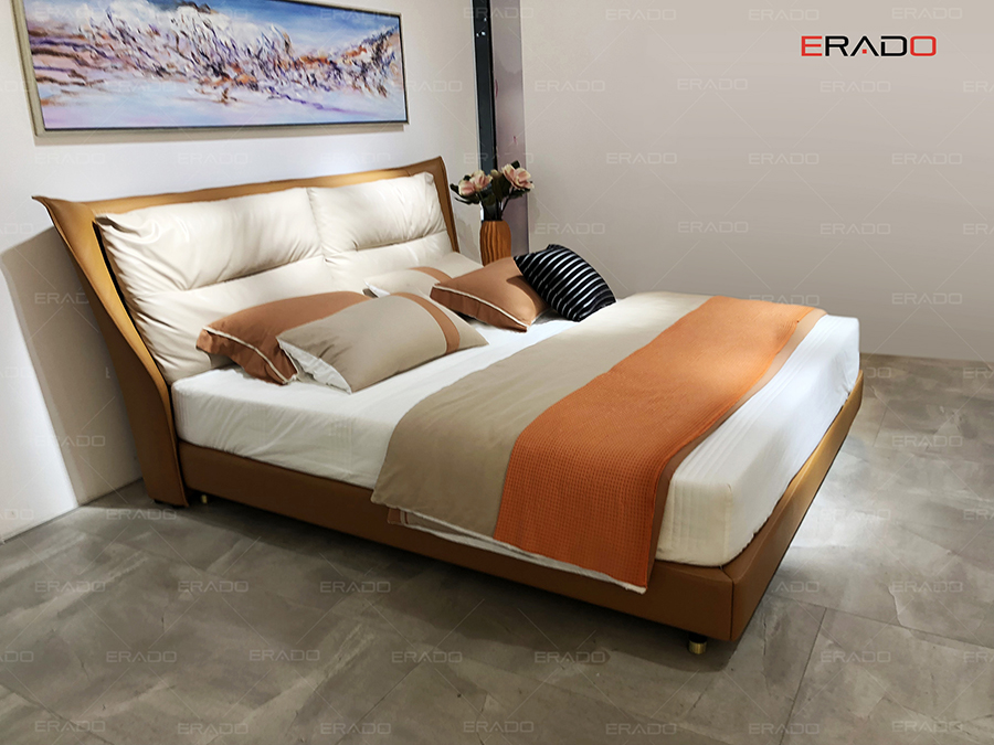 Giường ngủ tiết kiệm không gian với thiết kế thông minh sẽ giúp bạn sử dụng không gian phòng ngủ một cách hiệu quả nhất. Những chiếc giường này thường được sử dụng cho các căn hộ vừa và nhỏ được thiết kế để tiết kiệm không gian, giúp không gian phòng ngủ trở nên thoáng đãng và tiện nghi.